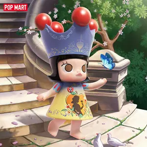 POP MART MEGA ROYAL MOLLY 400% Snow White