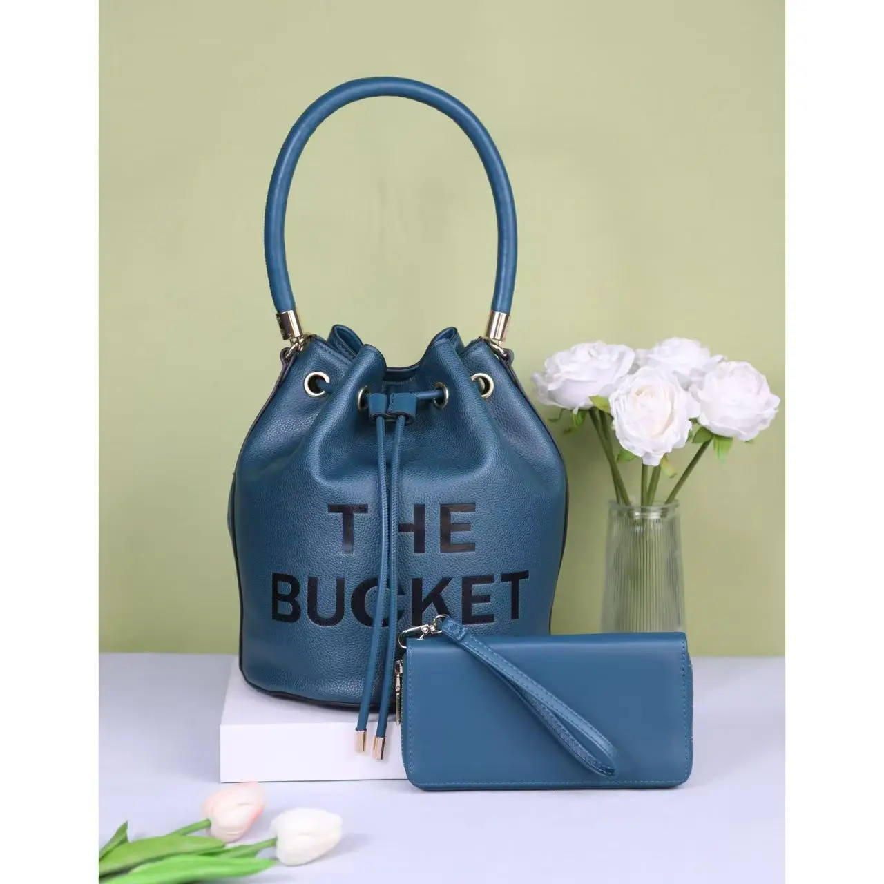 E68-New women's large-capacity handbag solid color letter print crossbody bag drawstring pleated bucket bag