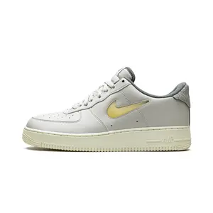 Air Force 1 '07 LX "Light Bone" DC8894 001