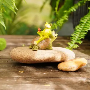 Creative Resin Frog Riding Turtle Garden Decor, Cute Cartoon Style Outdoor Indoor Home Decoration, 2.55x2.63 Inch Resin Figurine