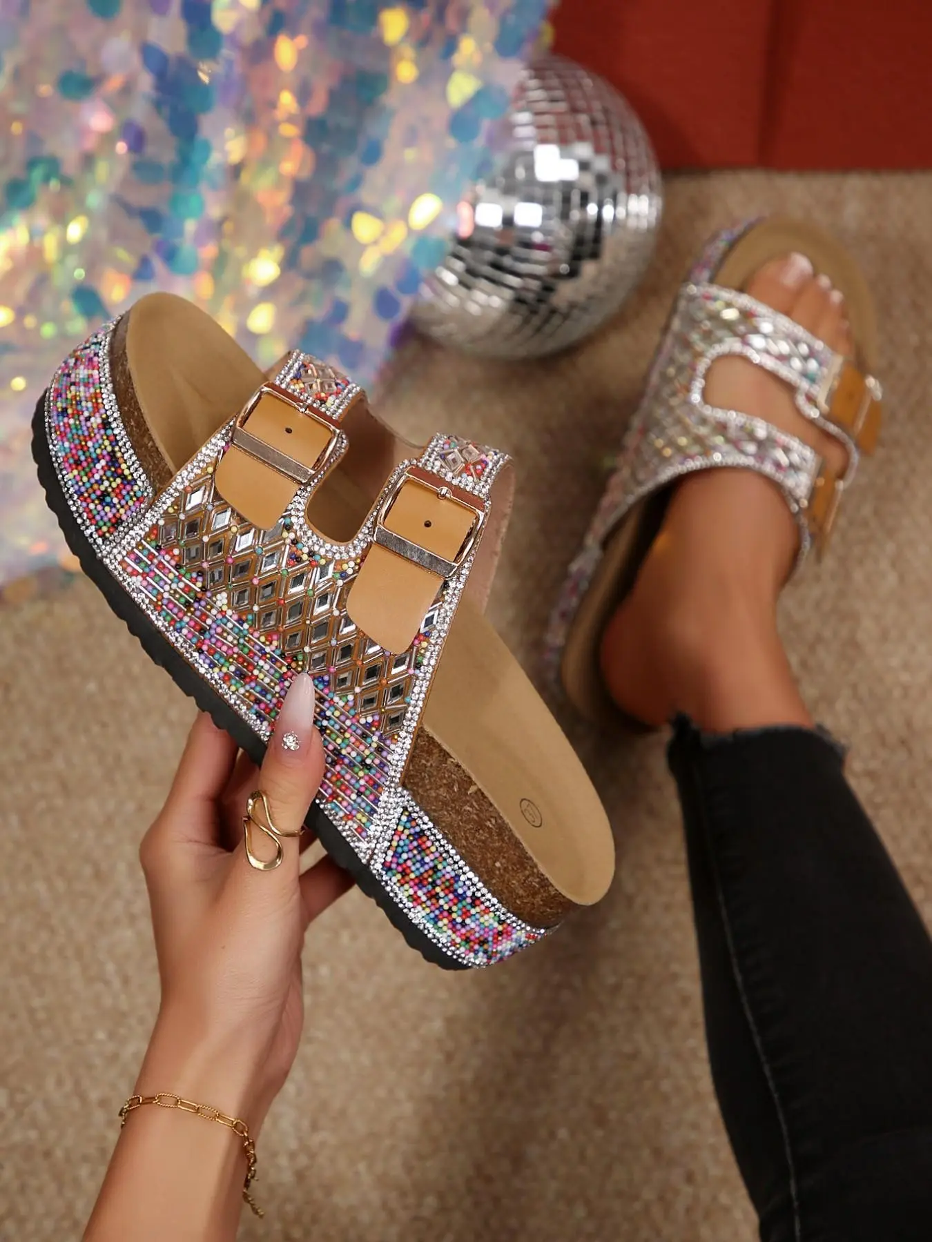 Summer New Rhombus Rhinestone Colorful Bead Double Buckle Adjustable Thick Rubber Sole PU Sandals, Women's Anti-Slip Beach Party Shoes, Height-Boosting Casual Flip Flops, Glitter Design Slides
