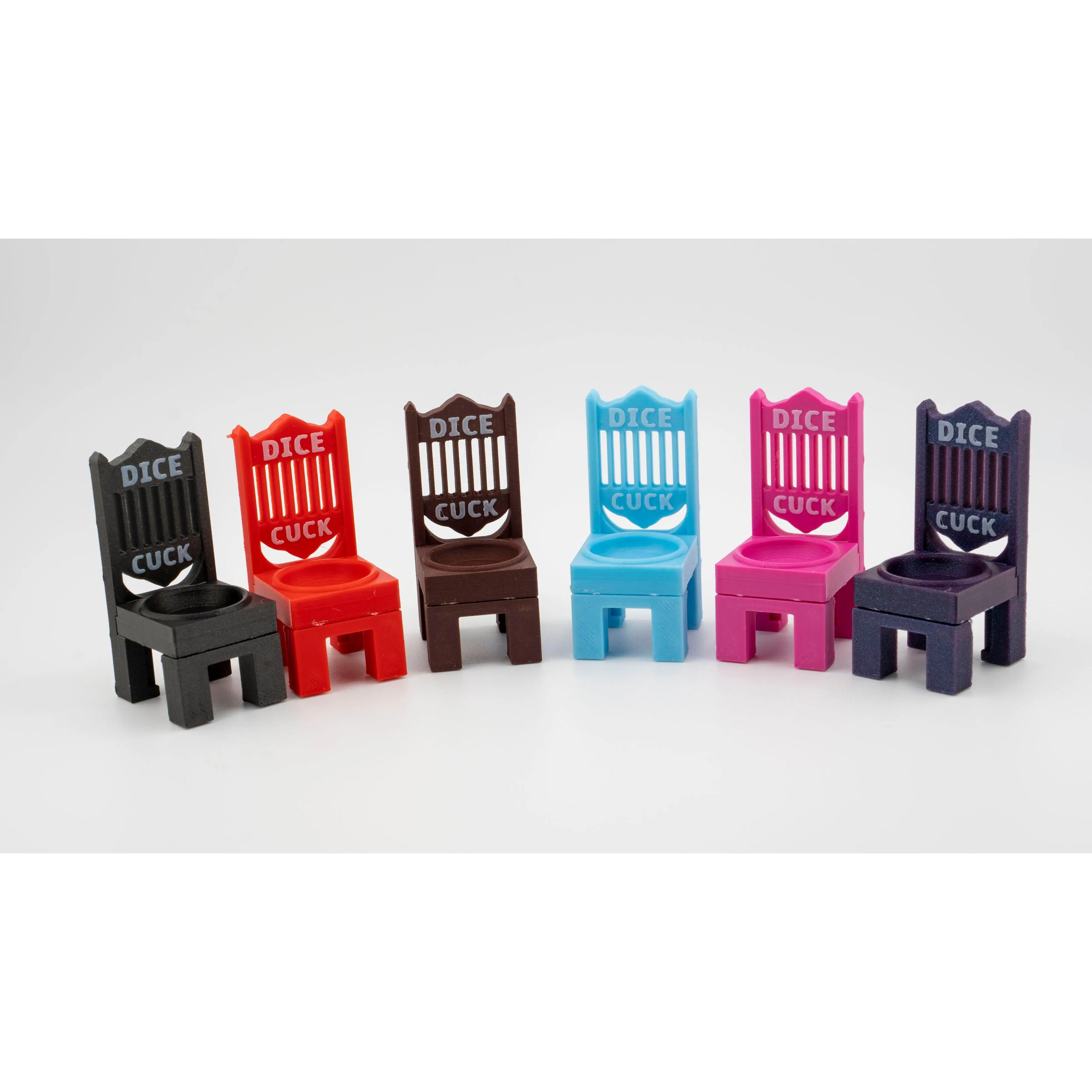 Dice Cuck Chair