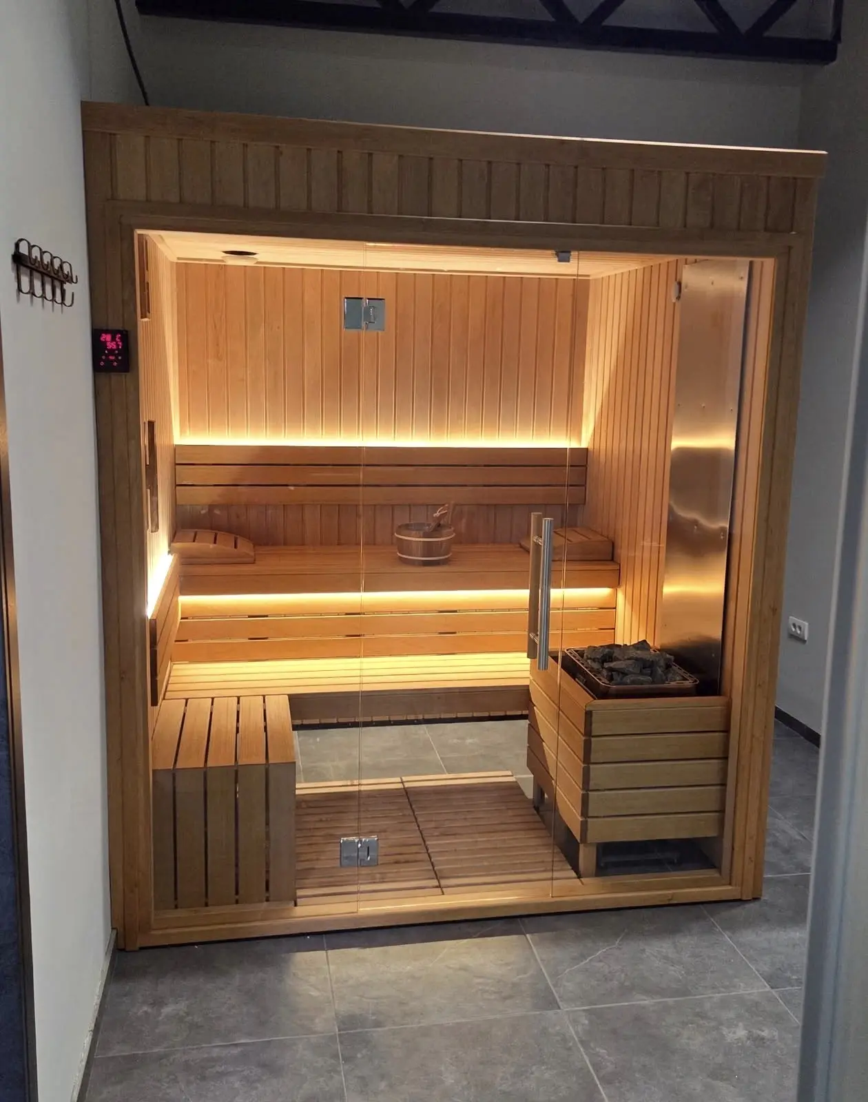 Brand new 1-3 people Sauna