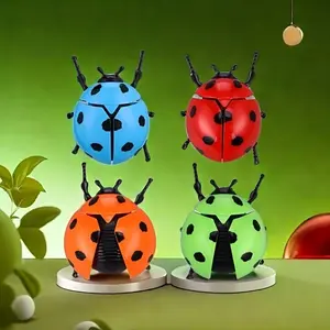 Beetle Toys (4-pack), Chain Ladybug Simulation Animal, Clockwork Toy Creative Beetle, Stress Relieving Toy, Relaxation and Mischief Prop, Plastic Simulated Insect Model, Fun and Novel, Cute Figures