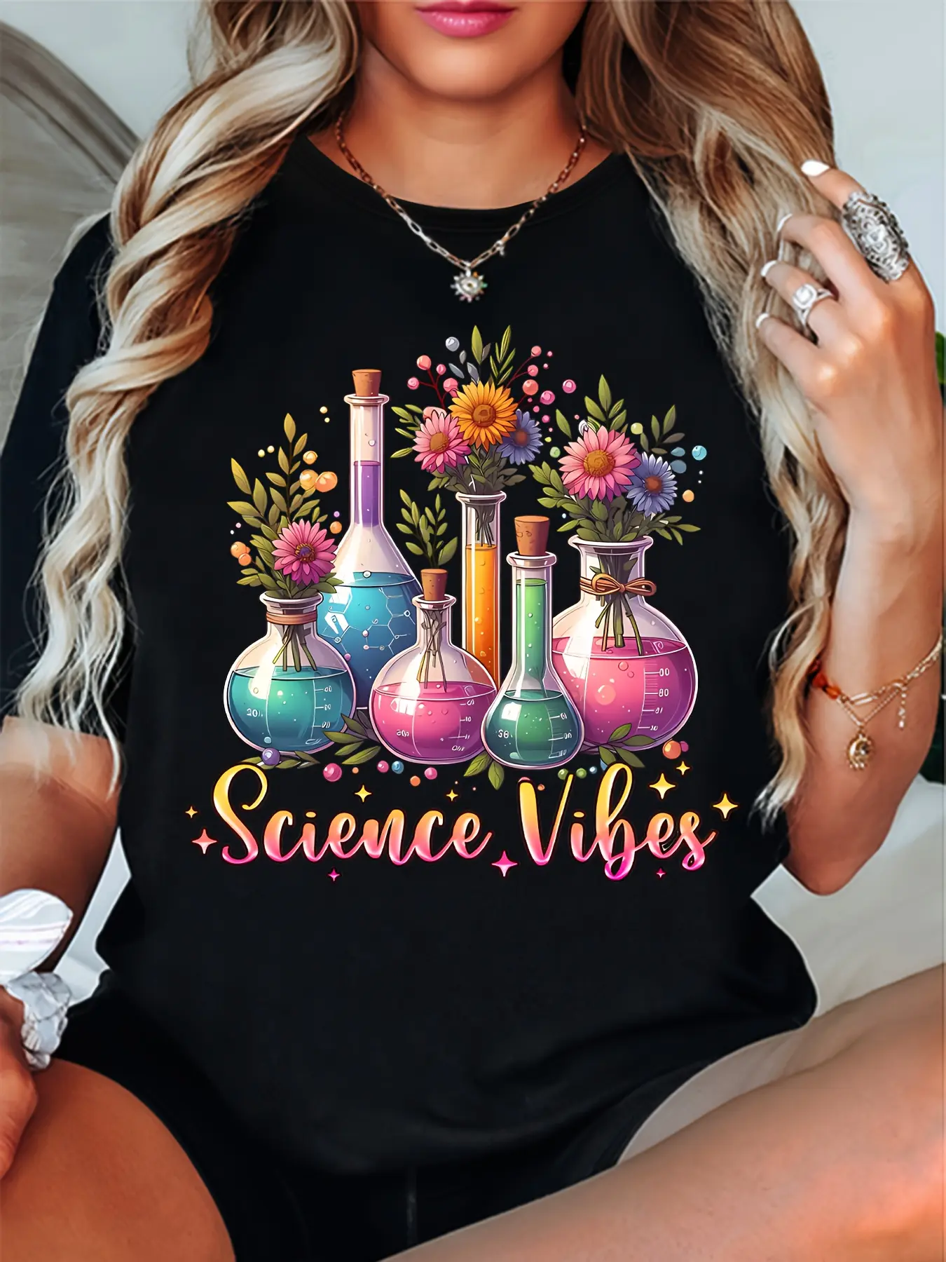 Science Vibes Floral & Chemical Beaker Graphic T-Shirt - Grey Casual Short Sleeve Round Neck Tee, Breathable Summer Top for Biology Teachers, Lab Technicians & Science Enthusiasts, Teacher Gift Shirt, Playful Design Shirt