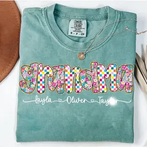 Personalized Glitter Effect Grandma Aunt Mamaw Floral Comfort colors Shirt, Mothers Day, Preppy Mimi Gigi, Pink Grandma Sweatshirt with kids names, Mom Life T-shirt