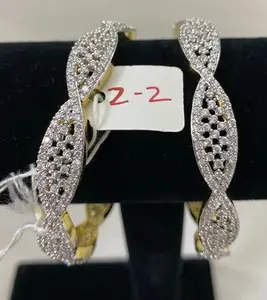 Two Tone/Silver without Lock Curve Pair Bangles Size 2.2