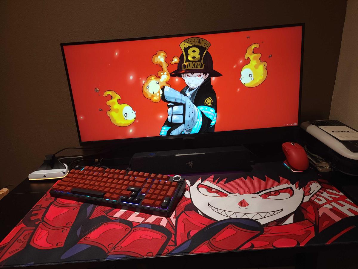 Item: Red, AJ139 V2 MC