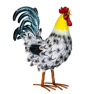 Rooster Shaped Garden Statue, Vintage Iron Art Rooster Ornament, Creative Garden Decoration for Outdoor Yard Farm Lawn