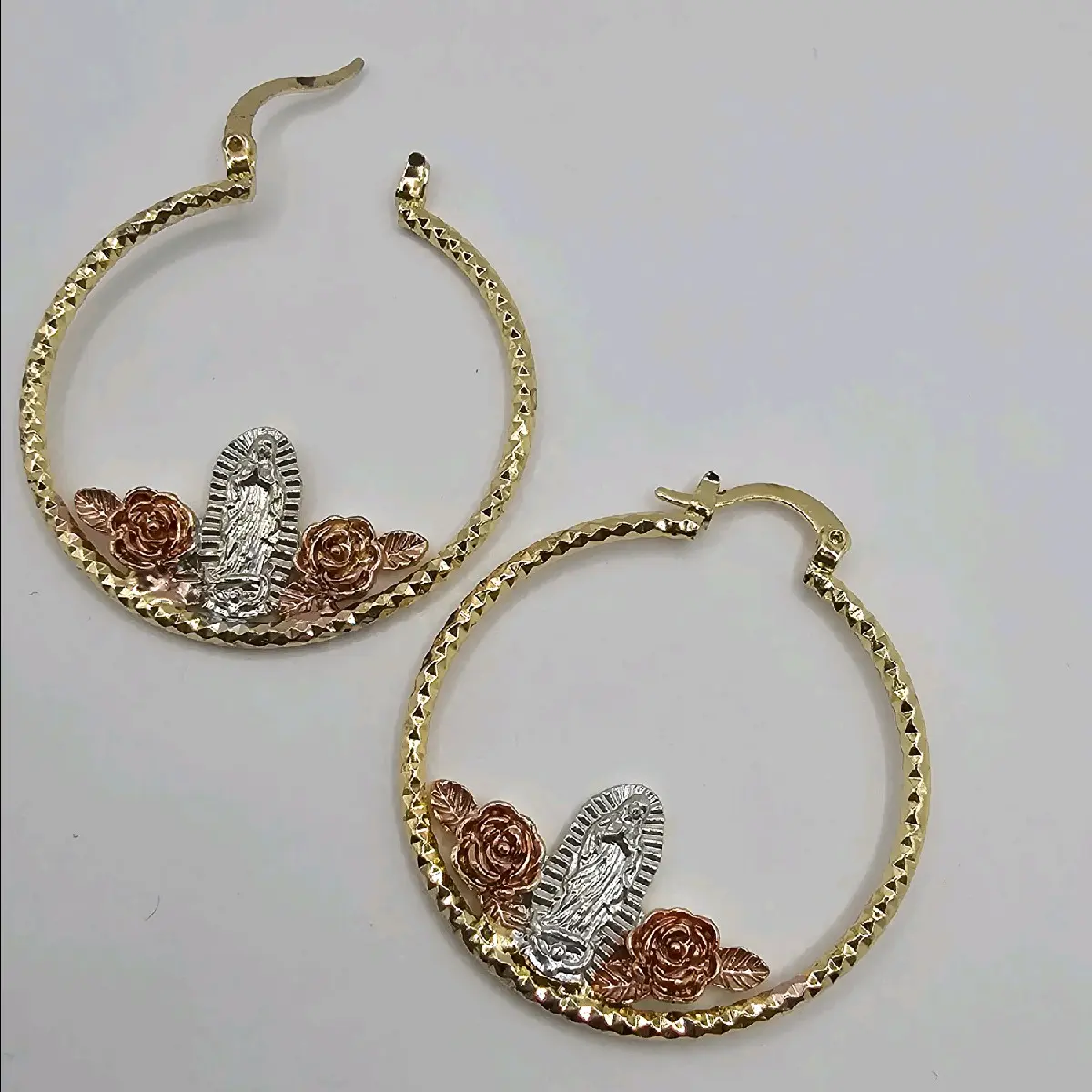 VIRGIN MARY hoops. with pink roses earrings gold-plated VIRGIN MARY hoops. with pink roses earrings gold-plated