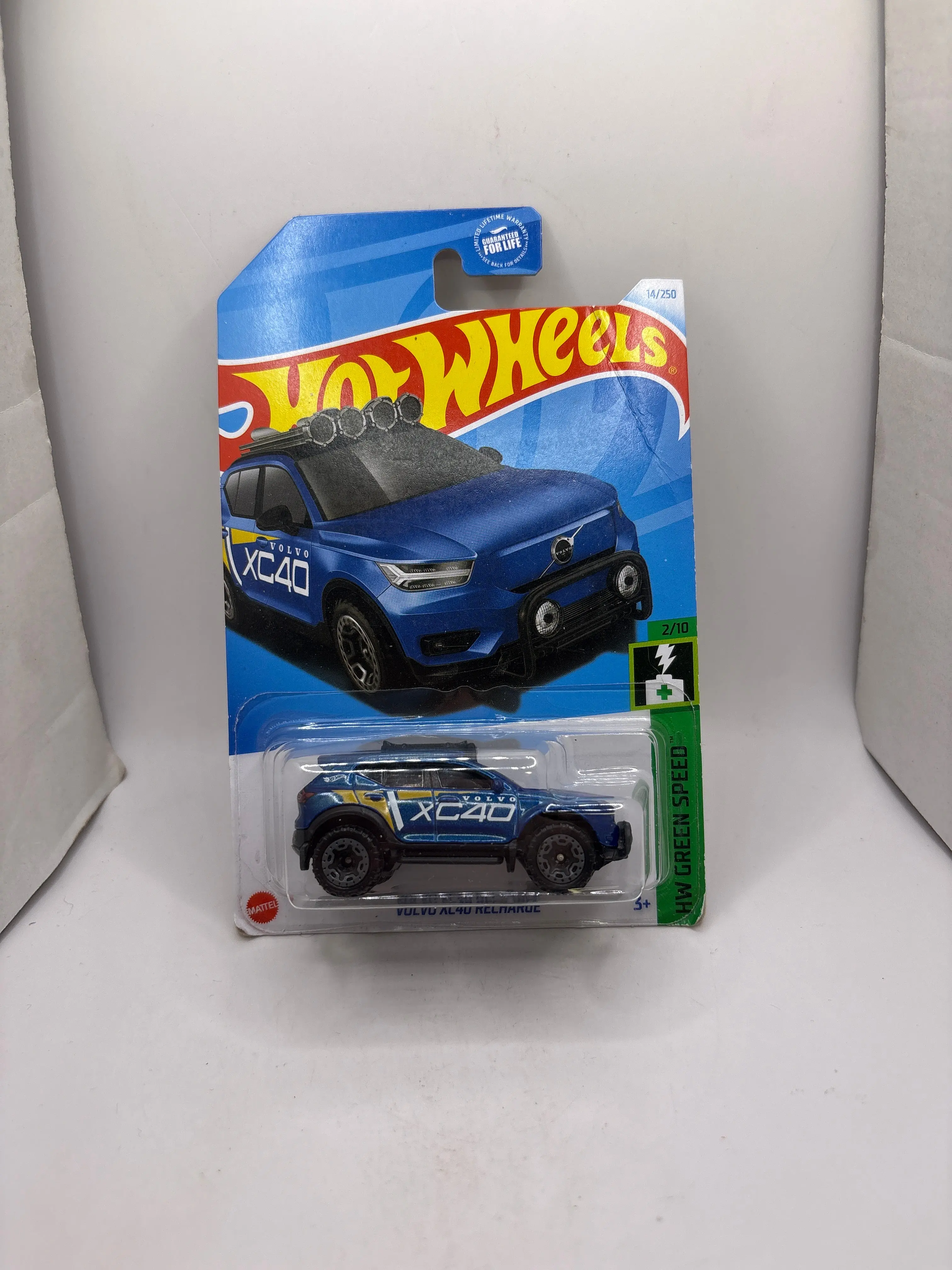 Hot Wheels Volvo XC40 Recharge Diecast blue