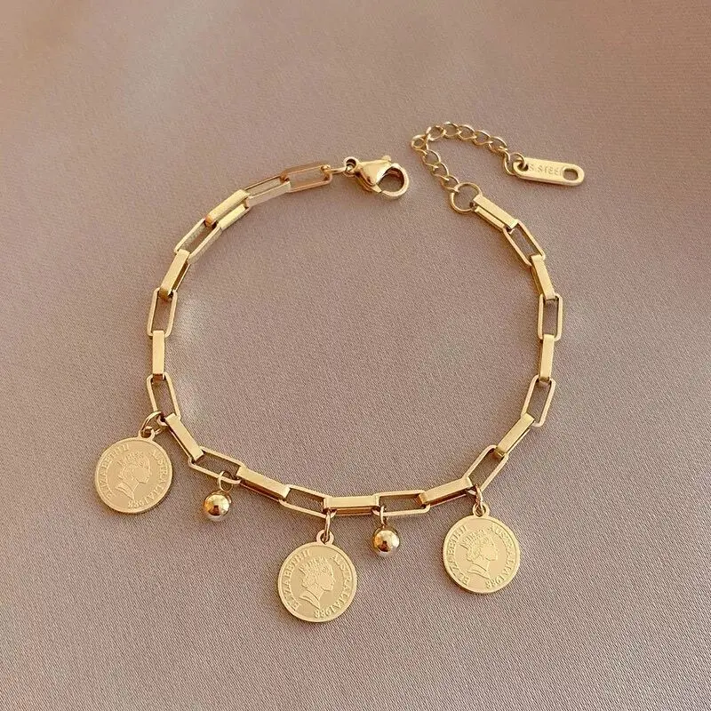 [Holiday gift Limited time event] Retro portrait coin bracelet punk goth hip-hop female round coin bracelet, Gothic Style Bracelet, Portrait Charms Bracelet