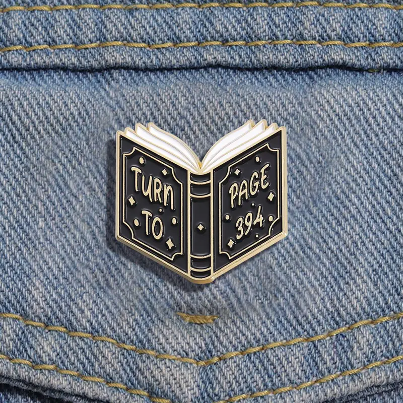 Book Design Brooch, Fashionable Alloy Letters Design Brooch for Clothes, Fashion Brooch for Daily Clothing Decor, Trendy All-match & Exquisite Brooch for Birthday Gift, Accessories, Fashion Accessory, Men Accessories, Alloy Brooch Pin, Lapel Brooch