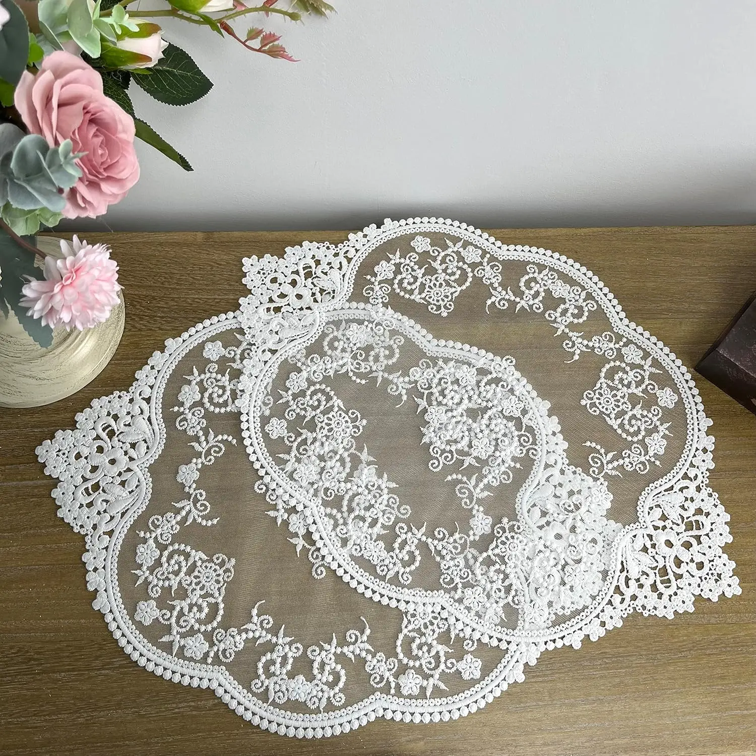 2PACK Retro  Style Lace Placemats Fashionable Floret Embroidered Lace Doilies vase mat 15"x12",White