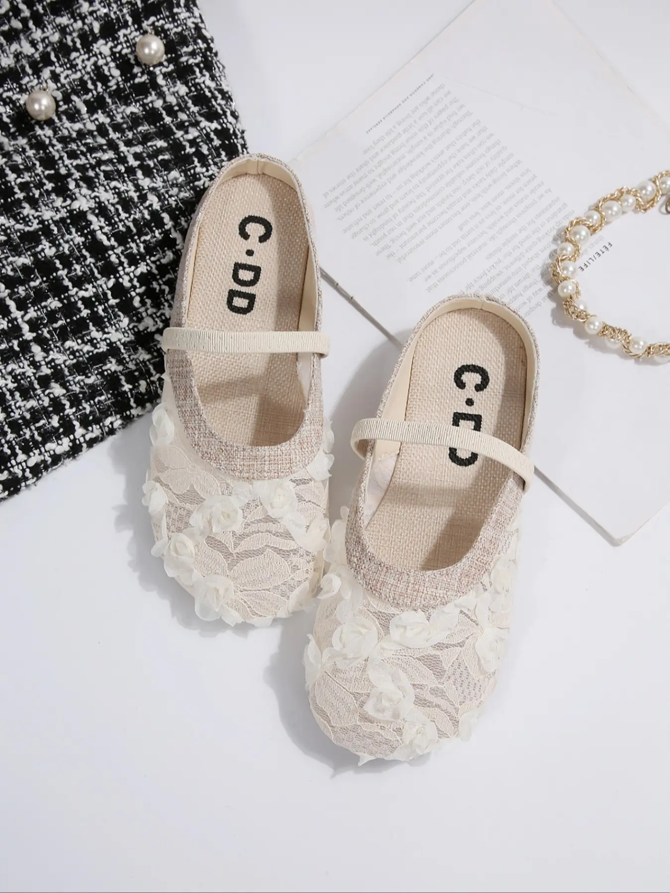 Women's New Fashion Slip-On Sandals, Half-Enclosed Flat Shoes with Flower Decoration, Casual Textile Upper, Random Print, Home & Outdoor Wear, Slip On Slippers, Summer Slippers, Floral Slippers, Indoor Outdoor Slippers