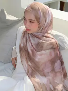 Women's Fashion Watercolor Gradient Wide Scarf, Geometric Pattern Fitted Scarf, All-Season Outdoor Windproof Shawl, Perfect for Daily Wear