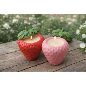 Handmade Strawberry Soy Candle with Removable Leaf Lid – Vanilla Scent