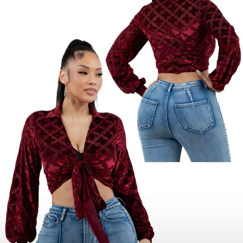 Jessica09-Short blouse with front knot and transparent rhinestones 95%polyester 5%Spabdex