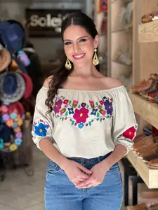 Artisanal Hand Embroidered Crop Top. Mexican 3/4 Sleeve Crop Top. Mexican Floral Top. Traditional Mexican Blouse. Mexican Fashion Blouse.