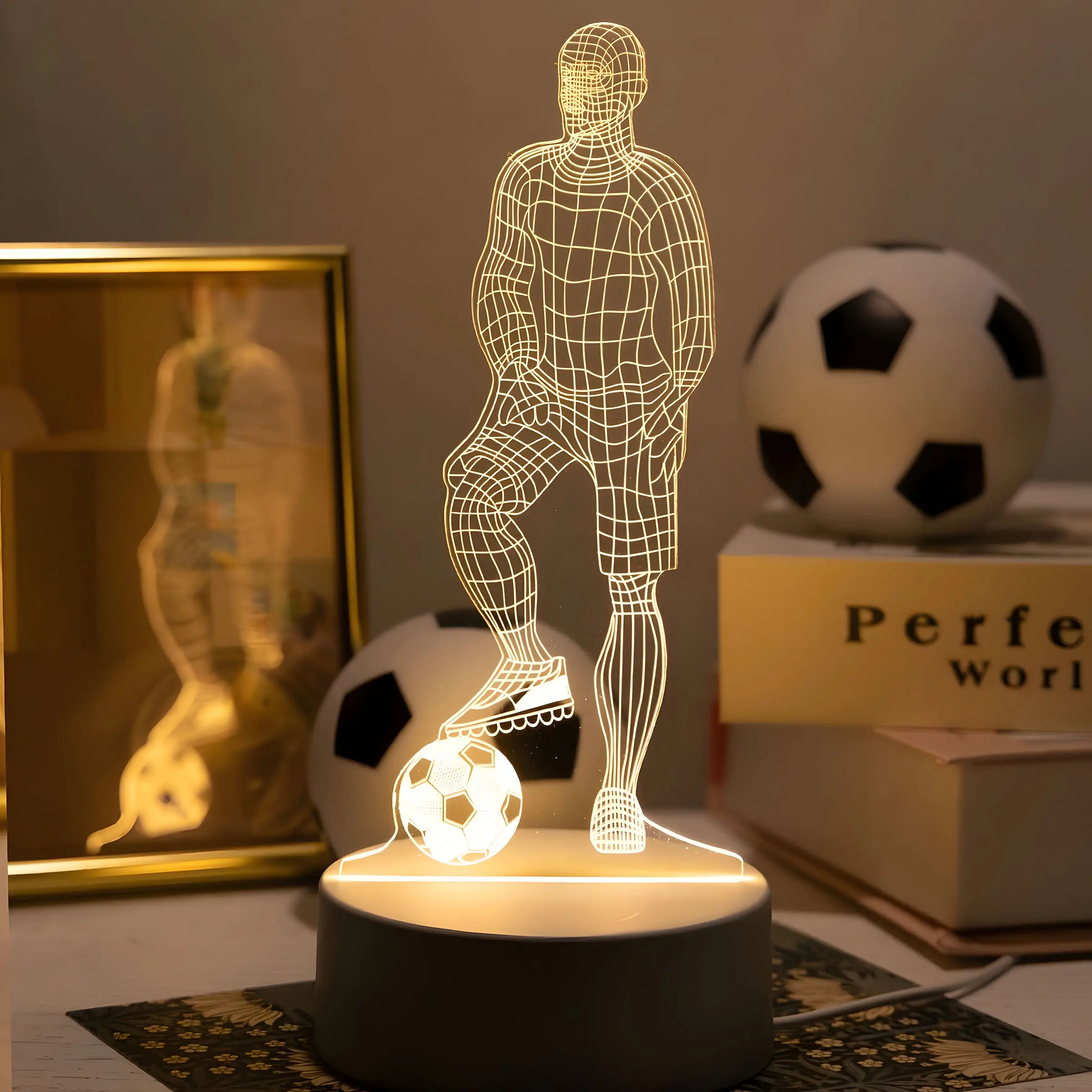 Decorative Night Light, 3D Illusion Football Creative Night Light, Warm Color Lighting, Led Decoration, USB Powered, Perfect Gift for Soccer Lovers, Led Ball Lights