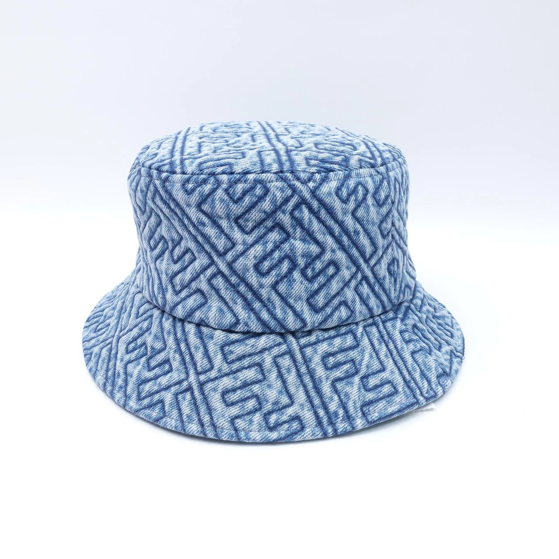 Pre-owned Luxury Brands Hats Deals