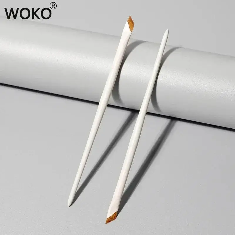Ultra Thin Angled Eyeliner Brush Ultra Thin Angled Eyeliner Brush