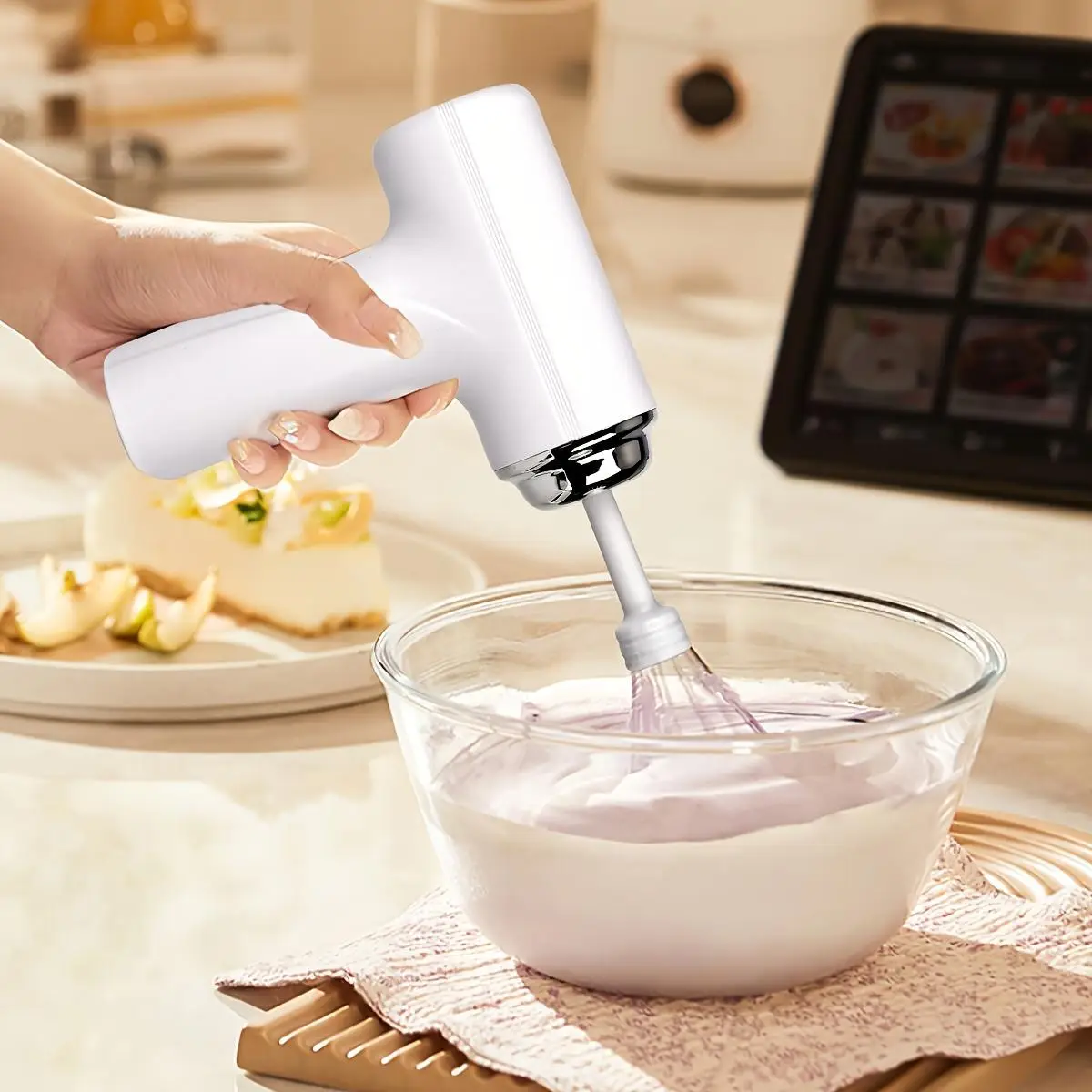 Wireless Handheld Electric Egg Beater, USB Rechargeable Portable Blender, Household Kitchen Appliances for Cake, Cookie, Pancake