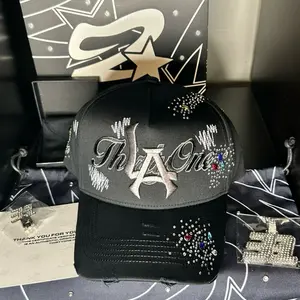 THIRTYONE HATS JEWELRY DISTRICT ONLY HAT  IS NOT FULL SET, JUST HAT