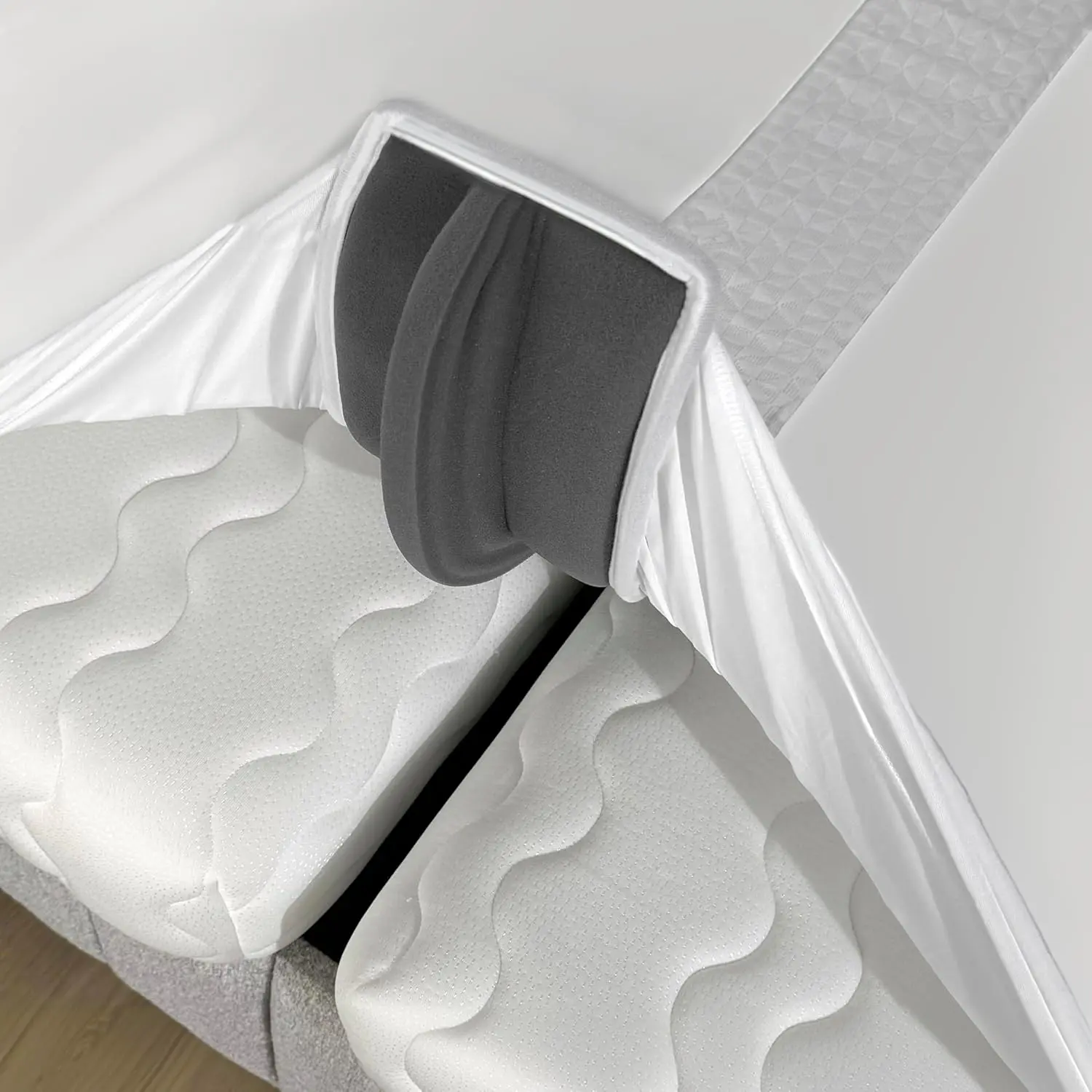 2-in-1 Fitted Sheet Attached Bed Bridge Twin (XL) to King Converter Kit |     Split King Gap Filler for Adjustable Bed |     White