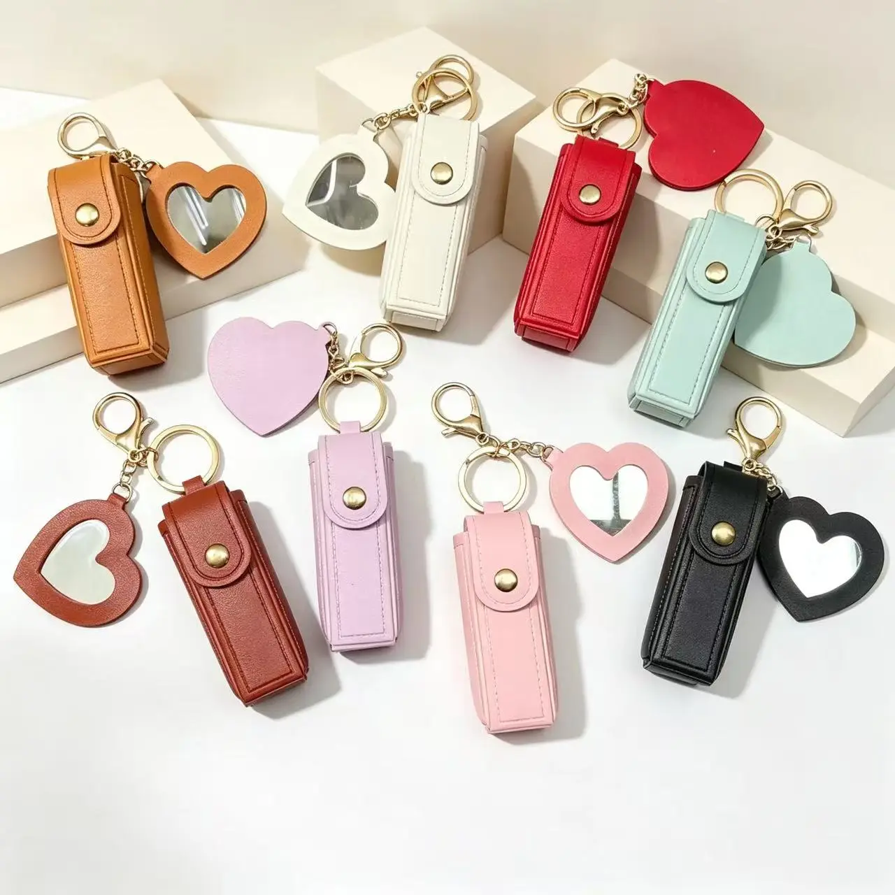 Cute PU Leather Lip Balm Holder Keychain with Heart Mirror, Portable Lipstick Case Bag Charm, Preppy Aesthetic Small Lip Gloss Pouch Key Ring Gift for Teen Girls Women