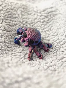 3D Printed Articulated Spider Figurine, Cute and Unique Statue for Home Decoration, Fully Articulated Legs, Glam Style by Body3d and 712 Prints