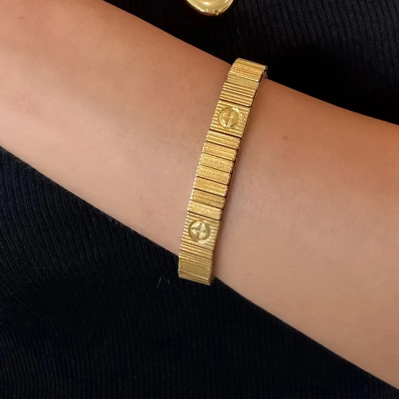 EVRY JEWELS Gold or Silver Plated Women's Linked Babe Icon Bangle Bracelet