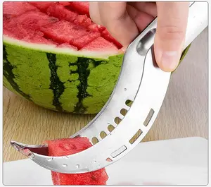 304 Stainless Steel Fruit Cutter, 21cm Western Plain Design Kitchen Utensil for Adult Domestic Use, Watermelon Slicing Tool