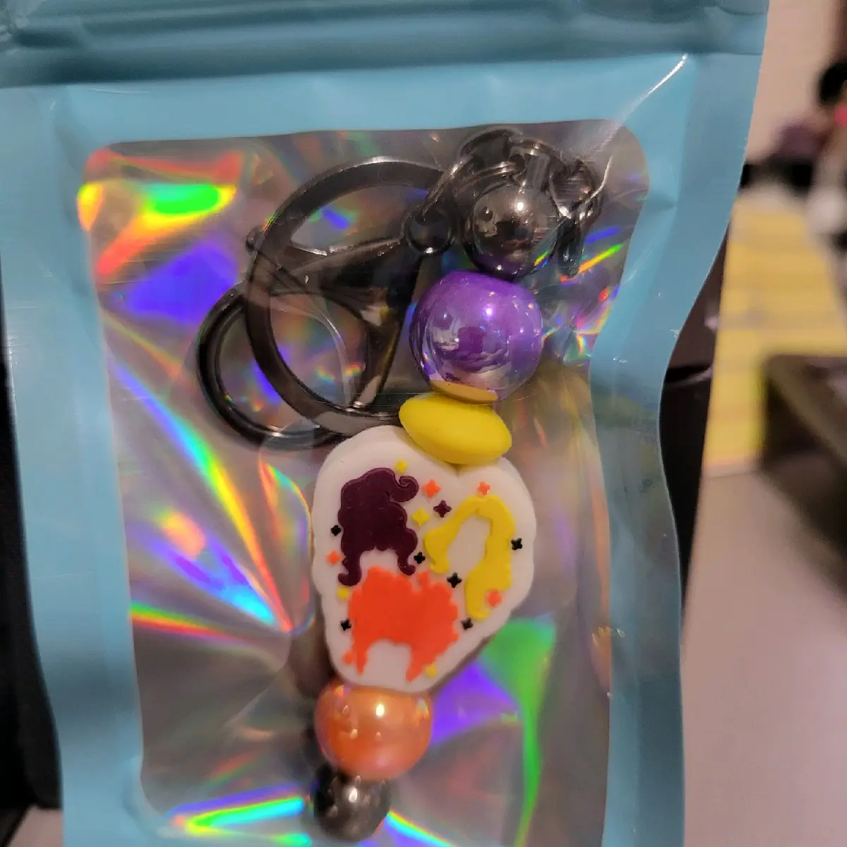 Hocus pocus bar keychain