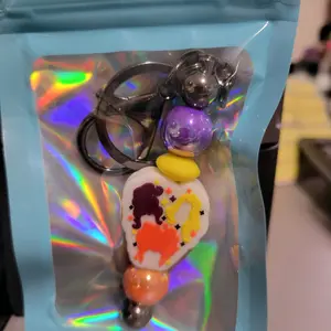 Hocus pocus bar keychain