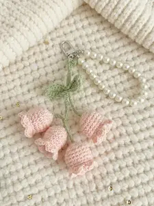Handmade Crochet Bellflower Keychain with Pearl Chain, Bohemian Style Bag Charm, Cute Floral Decoration, All Seasons Accessory
