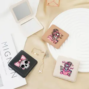 Portable Folding Makeup Mirror, Mini Handheld Makeup Mirror with Gothic Skull Pattern, Suitable for All Occasions, Gift for Couples, Sisters, Friends, and Colleagues