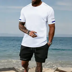 Men’s T-shirt and shorts set, regular fit, quick-drying, breathable, sweat-wicking; stylish sports-casual short-sleeve top and shorts combo—summer men’s apparel set.