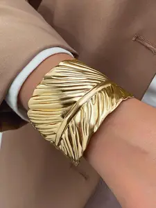 Exaggerated Elegant Open Design Leaf Bracelet for Women, Fashionable Chunky Bangles, Stylish Jewelry Accessory, Perfect for Daily Wear and Special Occasions