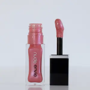 Lip Gloss in STYLISH