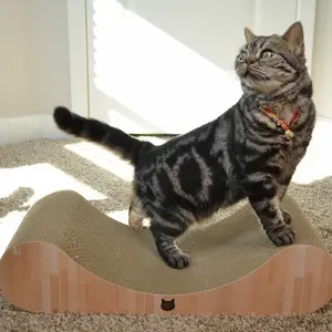 Premium Comfort Curved Cat Lounger Large (Oak)