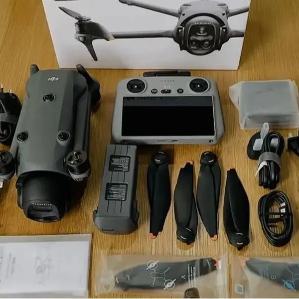 NEW DJI MAVIC 4 PRO FLY MORE COMBO NEW DJI MAVIC 4 PRO FLY MORE COMBO