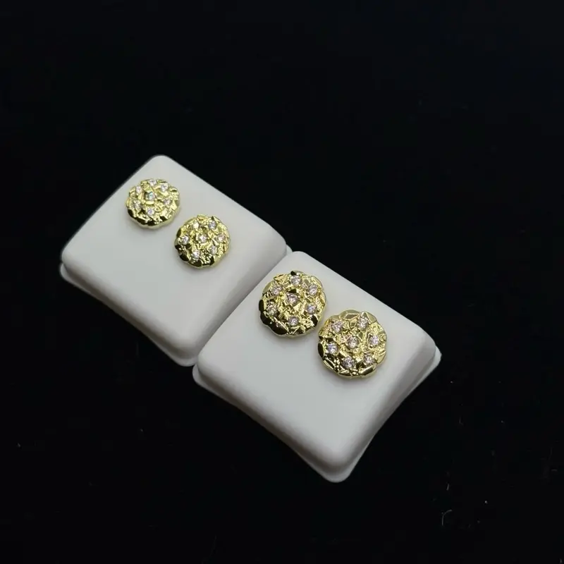 Gold nugget diamond round earrings ( D )