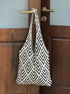 Vintage Style Women's Knitted Handbag, Zebra Stripe Large Capacity Woven Geometric Pattern Tote Bag, Bohemian Diamond Striped Summer Shoulder Bag, Boho Aztec Purse