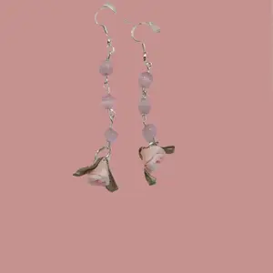 Amor - beaded earrings