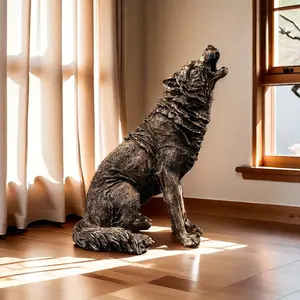 1pc Wolf Statue - Modern Resin Art Craft, Animal Sculpture, American Style Tabletop Decor - Resin Material - For Home Office Living Room Bedroom Decor - Indoor Ornament - Perfect Gift for Independence Day Mount Decoration
