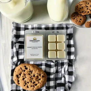 Granny’s Milk & Cookies Wax Melt - Creamy Vanilla & Chocolate Scent Freshener with Homemade Treats for Decorative Use