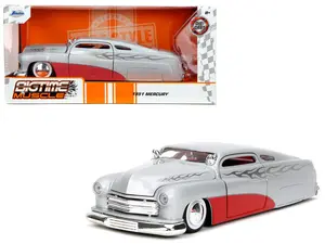 1951 Mercury Silver W/Flames 1/24 DIECAST MODEL CAR 35206