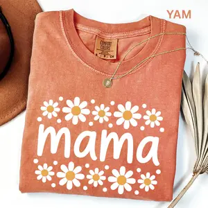 Comfort Colors Daisy Mama Shirt, Floral Mom Spring Tee, Trendy Mom Shirt, Women's Flower Mama Shirt, Pregnancy Reveal Gift for New Mom