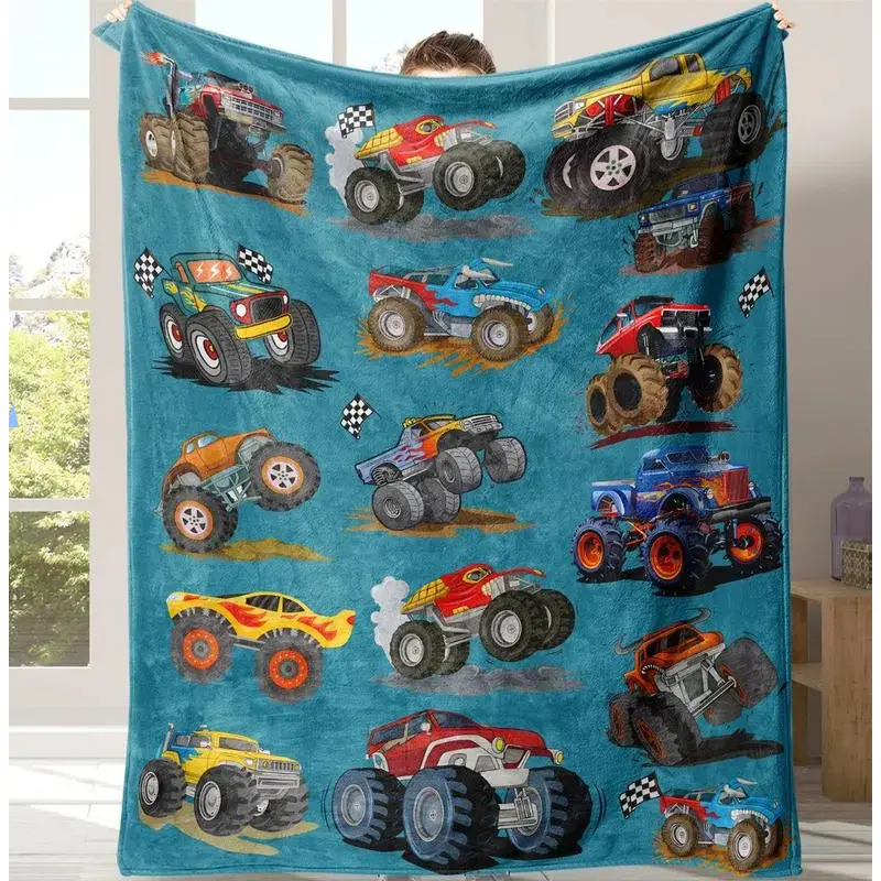 Soft Blanket with Flying Moth Design Warm Breathable Napping Throw for Home Travel Spooky Halloween Decor Cartoon Pattern Portable Cozy Warm